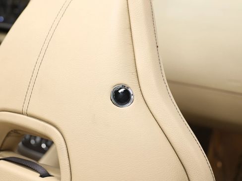Used 2016 Aston Martin Vanquish Volante RWD image 66