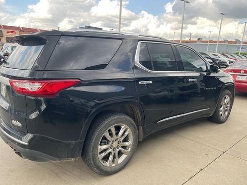 Used 2019 Chevrolet Traverse High Country FWD image 4