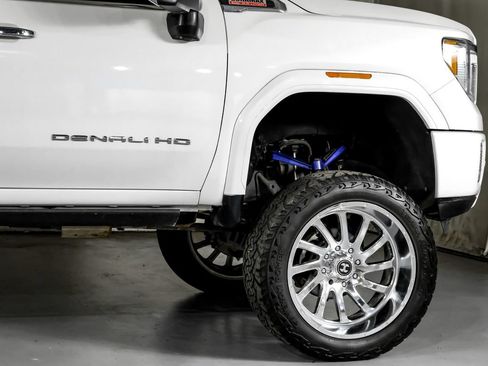 Used 2022 GMC Sierra 2500 Denali w/ Denali Ultimate Package AWD/4WD image 7