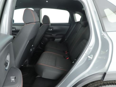 Used 2025 Honda HR-V Sport image 12