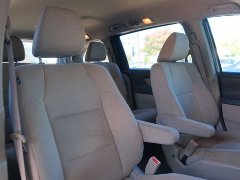 Used 2016 Honda Odyssey LX image 26