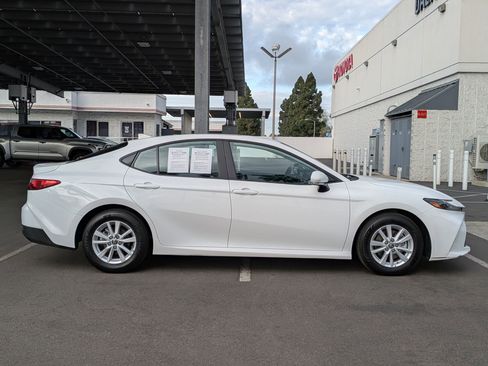 Certified 2025 Toyota Camry LE image 5