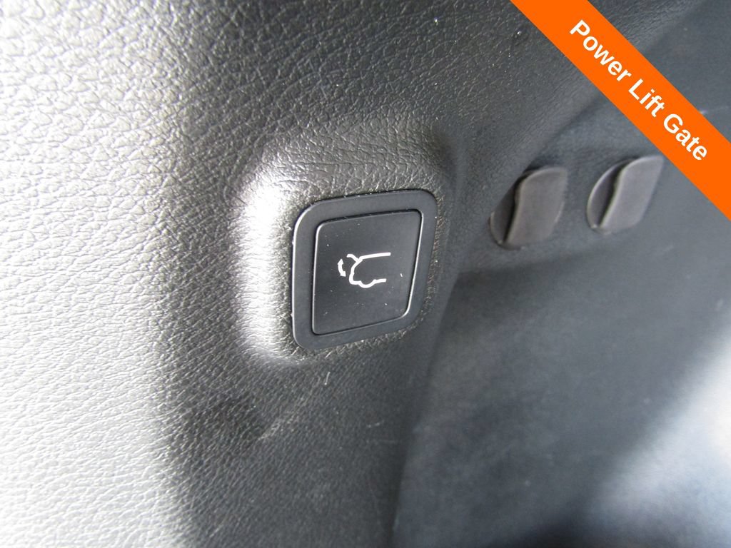 Used 2022 Jeep Cherokee Latitude Lux AWD/4WD image 17