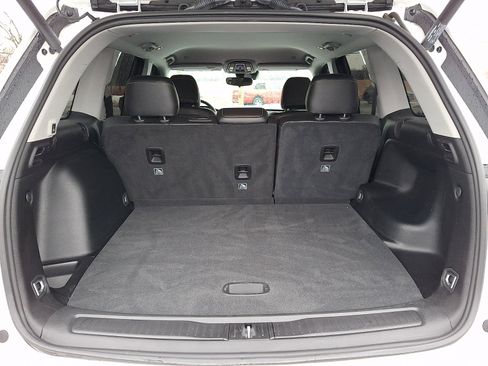 Certified 2023 Jeep Grand Cherokee Limited image 29