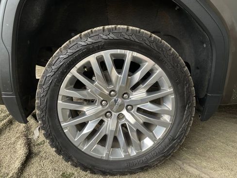 Used 2019 GMC Sierra 1500 Denali w/ Denali Ultimate Package image 11