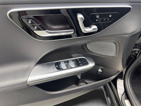 Used 2024 Mercedes-Benz C 300 C 300 image 31