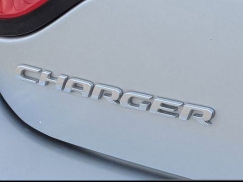 Used 2019 Dodge Charger SXT w/ Plus Group image 13