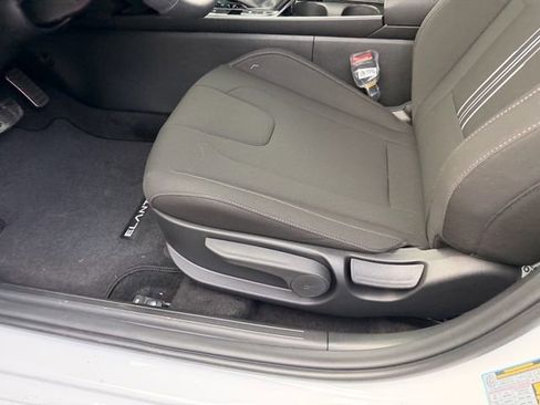 New 2026 Hyundai Elantra Sport image 7