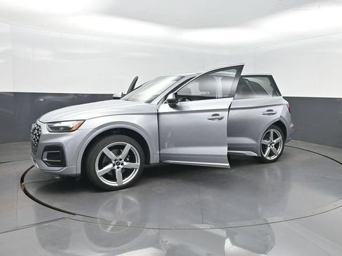 Used 2022 Audi SQ5 Premium Plus AWD/4WD image 38