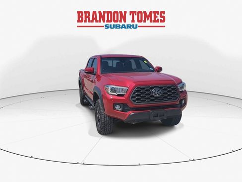 Used 2020 Toyota Tacoma TRD Off-Road w/ Technology Package AWD/4WD image 3