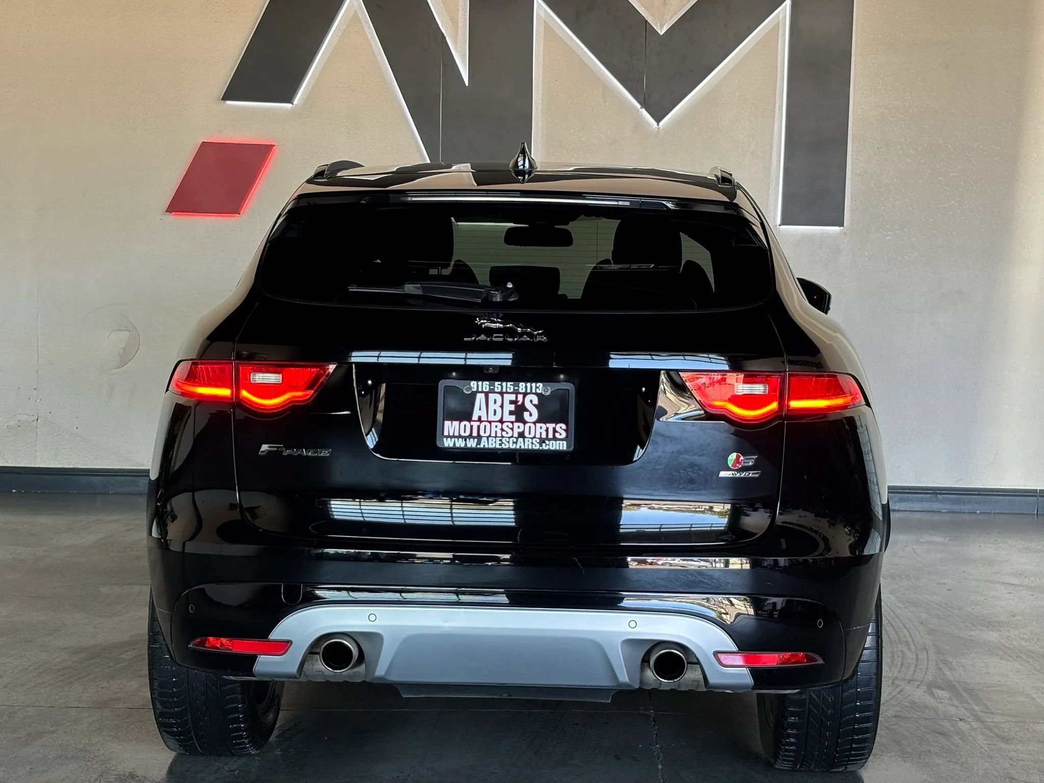 Used 2018 Jaguar F-PACE S AWD/4WD image 5