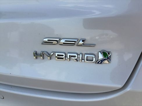 Used 2019 Ford Fusion SEL FWD image 9