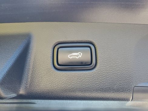 Certified 2022 Kia Telluride EX w/ EX Premium Package image 15