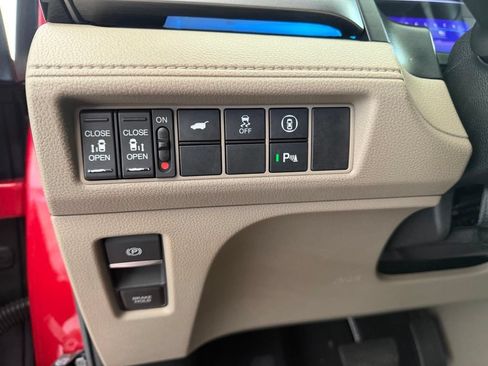 Used 2023 Honda Odyssey Touring image 44