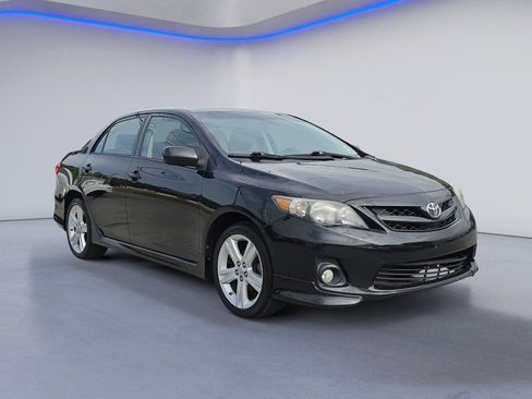 Used 2013 Toyota Corolla S w/ Premium Pkg FWD image 7