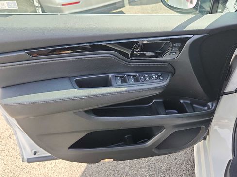 Certified 2023 Honda Odyssey Elite image 12
