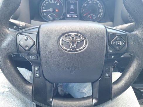 Certified 2022 Toyota Tacoma SR image 21