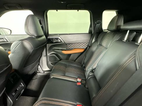 Used 2022 Mitsubishi Outlander SEL AWD/4WD image 18