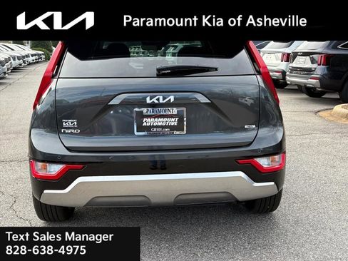 New 2025 Kia Niro EX Touring image 5