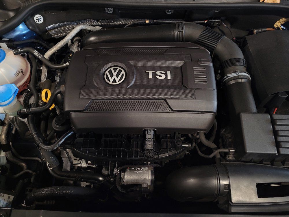 Used 2015 Volkswagen Jetta SE FWD image 30