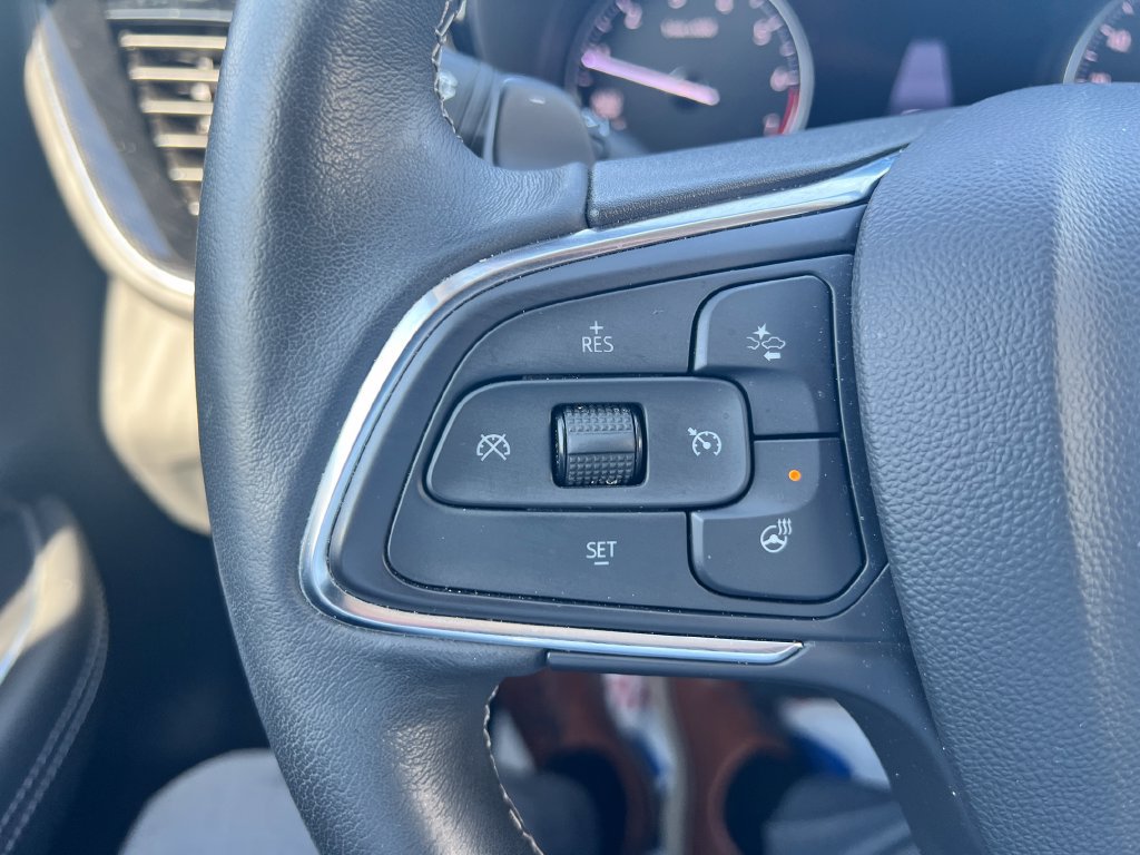 Used 2023 Buick Envision Essence AWD/4WD image 18