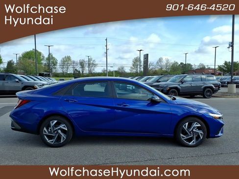 New 2025 Hyundai Elantra Sport image 6