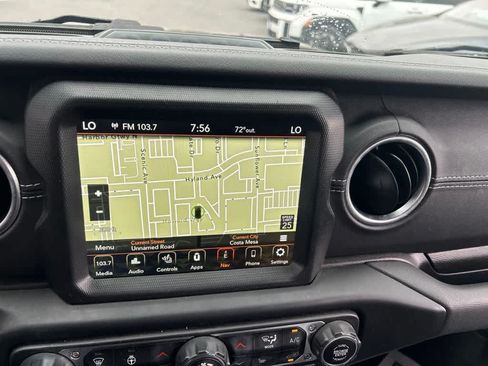 Used 2023 Jeep Wrangler Unlimited Sahara w/ Cold Weather Group AWD/4WD image 9