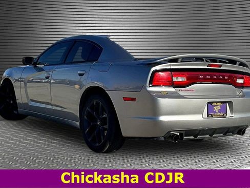 Used 2014 Dodge Charger R/T w/ Blacktop Package image 4