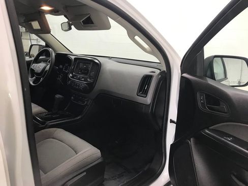 Used 2020 Chevrolet Colorado W/T w/ WT Convenience Package image 37