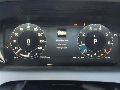 Used 2025 Land Rover Discovery Sport S image 11