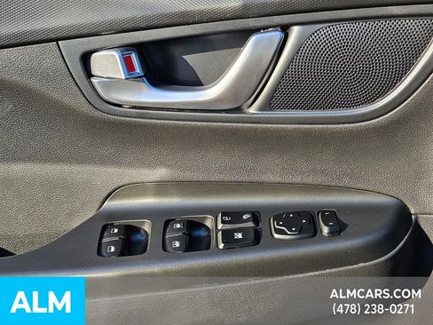Used 2022 Hyundai Kona SEL w/ Convenience Package image 29