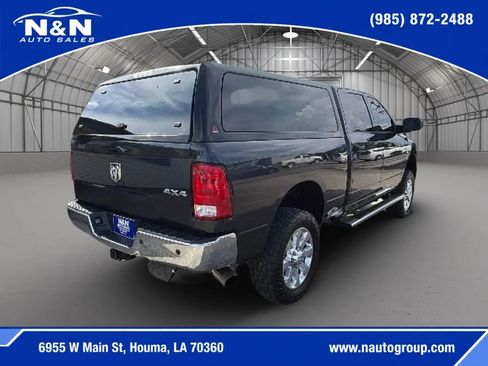 Used 2018 RAM 2500 Tradesman w/ Chrome Appearance Group AWD/4WD image 5