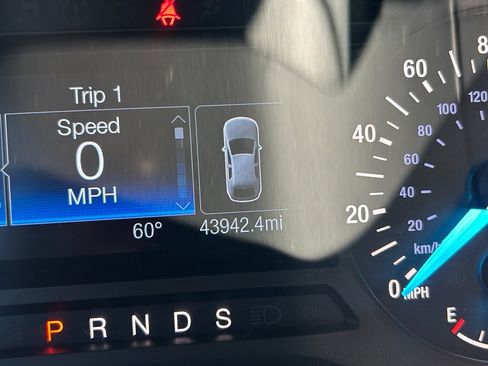 Used 2019 Ford Edge SE image 15