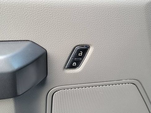 Used 2017 Ford F150 XLT RWD image 19