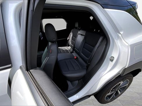 Used 2023 Chevrolet TrailBlazer RS w/ Convenience Package FWD image 22