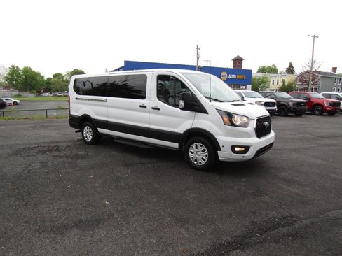 Used 2024 Ford Transit 350 XLT RWD image 9