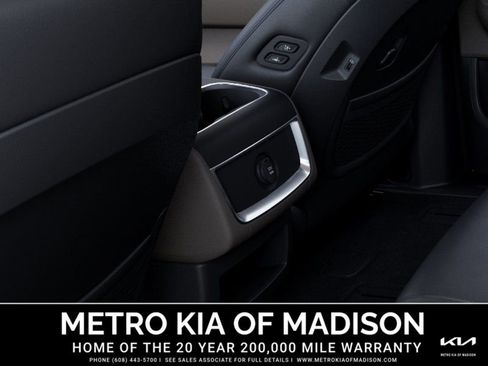 New 2026 Kia Carnival EX FWD image 26
