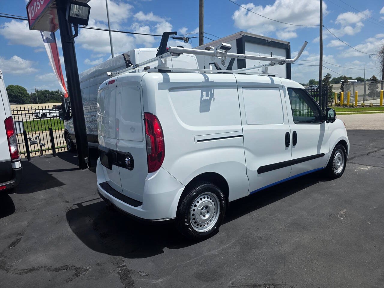 Used 2022 RAM ProMaster City Tradesman FWD image 7