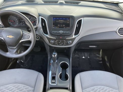 Used 2021 Chevrolet Equinox LS image 14