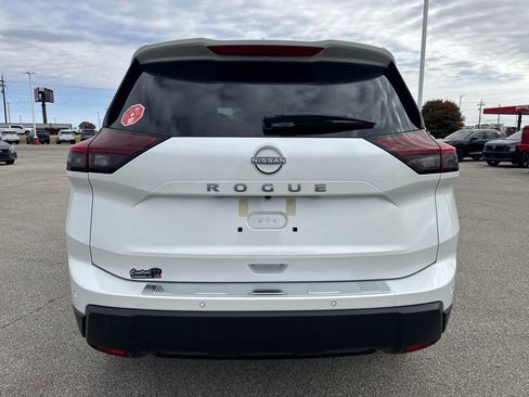 New 2026 Nissan Rogue SV w/ SV Premium Package image 4