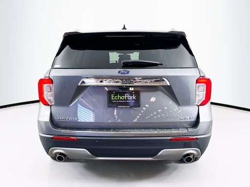 Used 2023 Ford Explorer Limited image 7