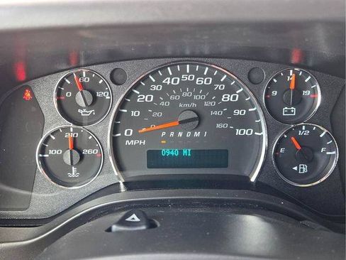 Certified 2025 Chevrolet Express 2500 w/ Driver Convenience Package RWD image 31