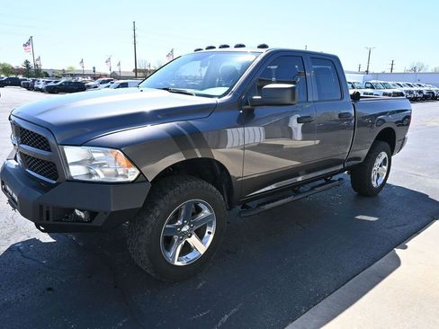 Used 2017 RAM 1500 Express w/ Express Value Package AWD/4WD image 18