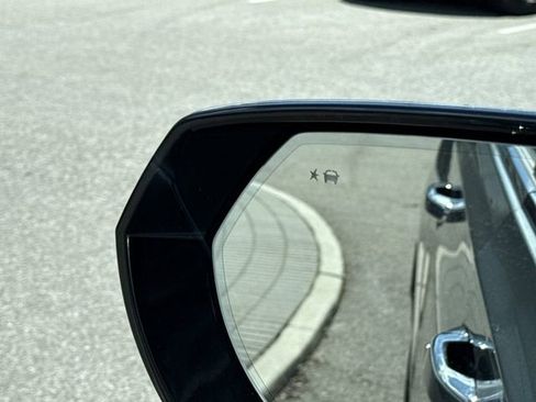 New 2026 Chevrolet Suburban Premier image 19