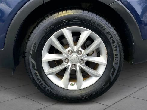 Used 2016 Kia Sorento LX image 10