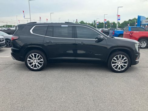 Used 2025 GMC Acadia Denali w/ Super Cruise Package FWD image 8