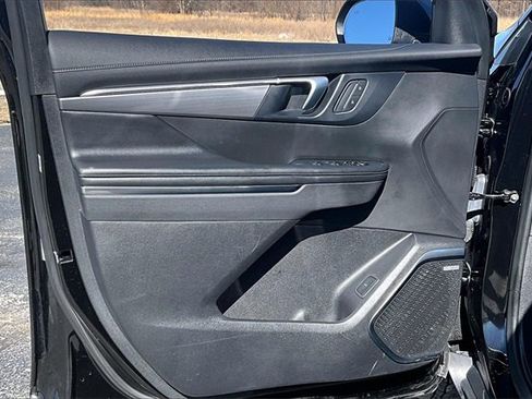 Used 2025 Buick Enclave Preferred image 20