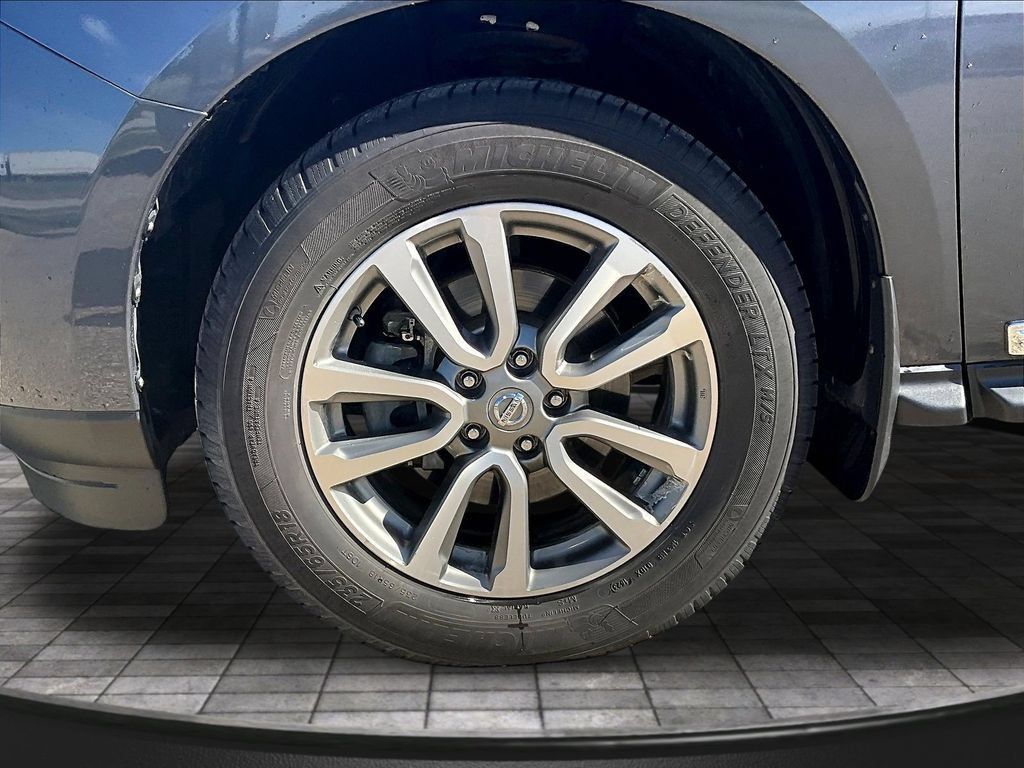 Used 2014 Nissan Pathfinder SL w/ SL Tech Package AWD/4WD image 37