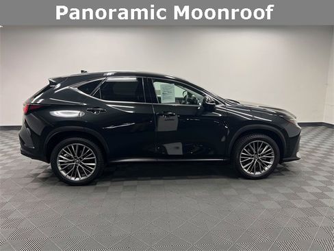 Certified 2022 Lexus NX 350 AWD w/ Vision Package image 4