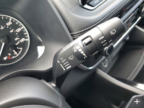 Certified 2023 Nissan Rogue S image 21